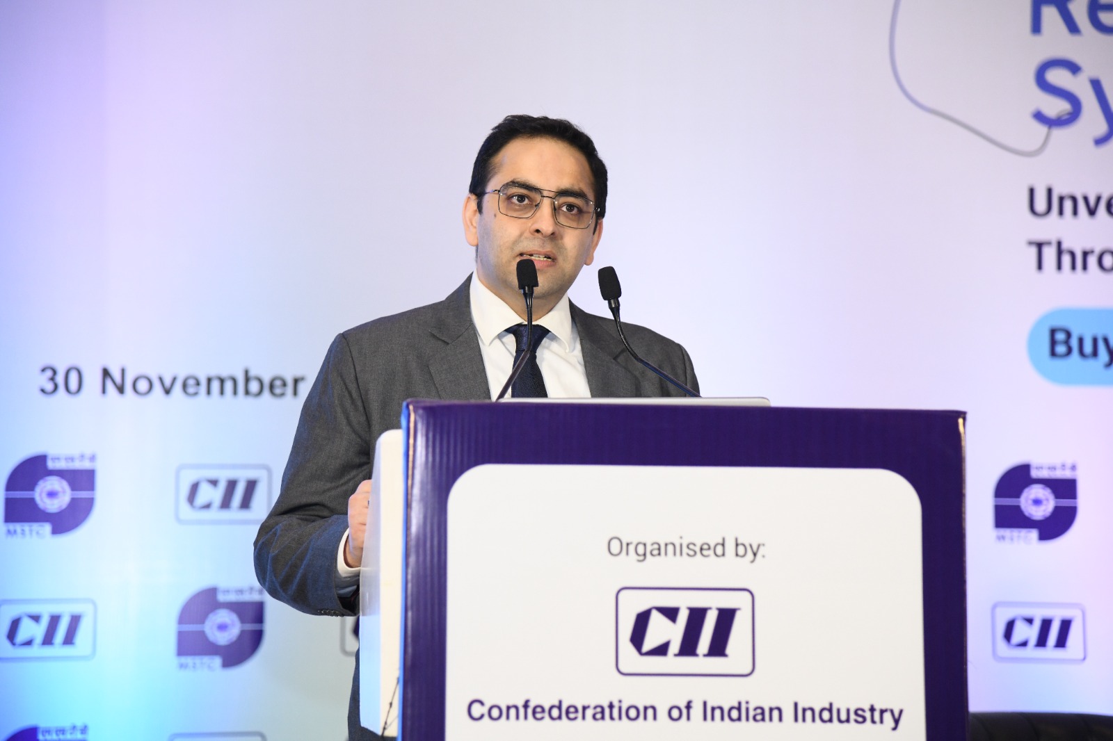 Kapil Maheshwari speaking his views on the CII event